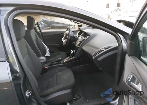 2016 Ford Focus Se z USA, uszkodzony, nr VIN 1FADP3F26GL350805